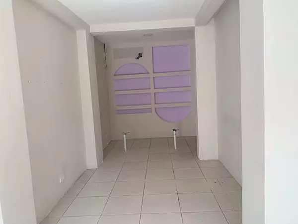 oficinas y locales comerciales - Local en los prados  3