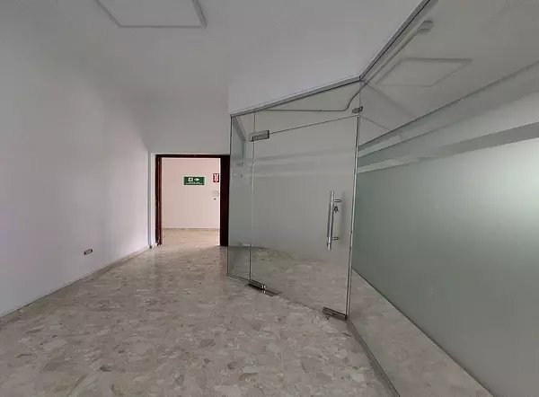 oficinas y locales comerciales - Propiedad  esquinera en Gazcue  5