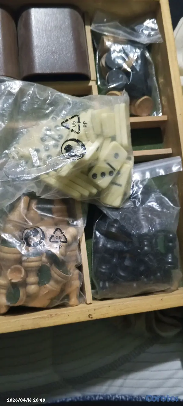 hobby y coleccion - Caja con juegos variados; Domino, poker, dados, walnut studiolo, damas y Ajedrez 5