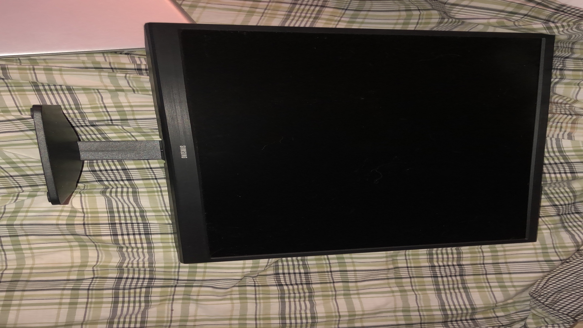 computadoras y laptops - Vendo monitor Samsung (Nuevo) 