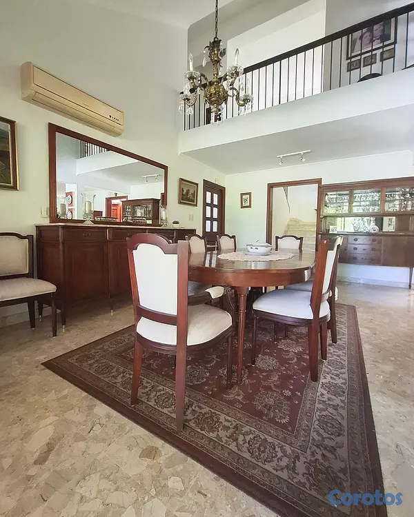 casas - Elegante casa de dos niveles en Altos de Arroyo Hondo II 3