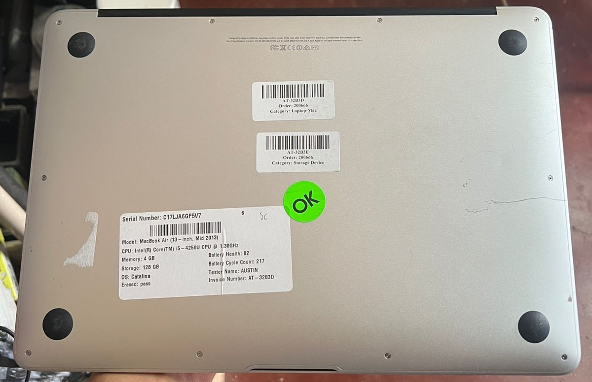 computadoras y laptops - MacBook Air 13¨ i5 ssd 128gb 4gb ram W10P Y Office 4
