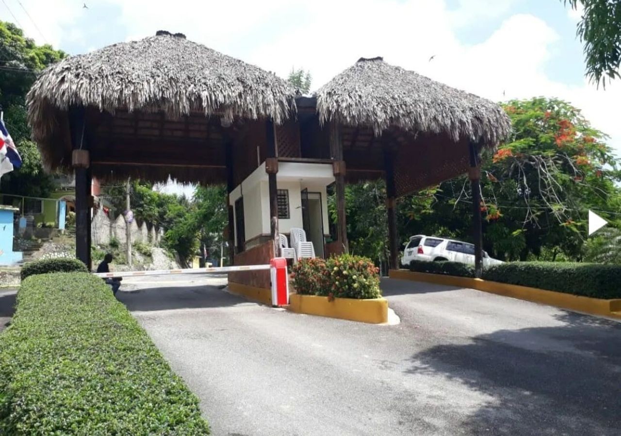 solares y terrenos - Venta de solar en exclusivo vacacional Loma Linda 0
