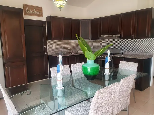casas - Alquiler Casa Amueblada de 3 Habitaciones Ubicada en Los  Róbalos, Samaná  6