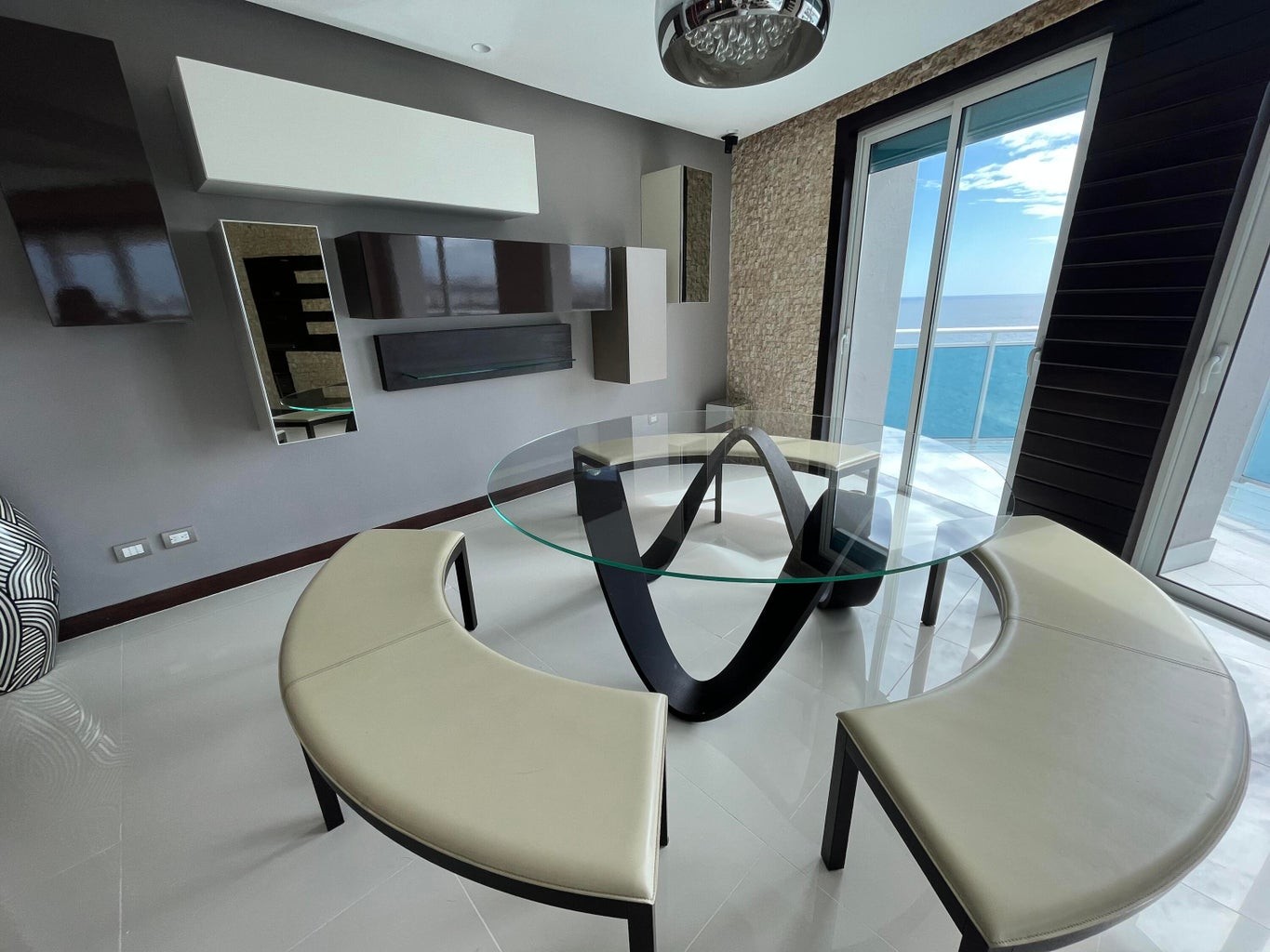 apartamentos - Apartamento de VENTA con vista al mar de Tres Habitaciones amplio 5