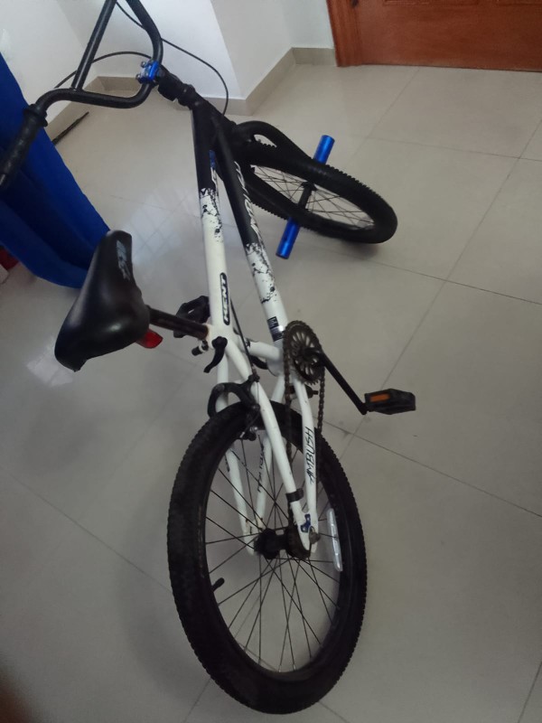 bicicletas y accesorios - Vendo bicicleta FS 20, como nueva.. gomas nuevas. Todo funciona muy bien
 3