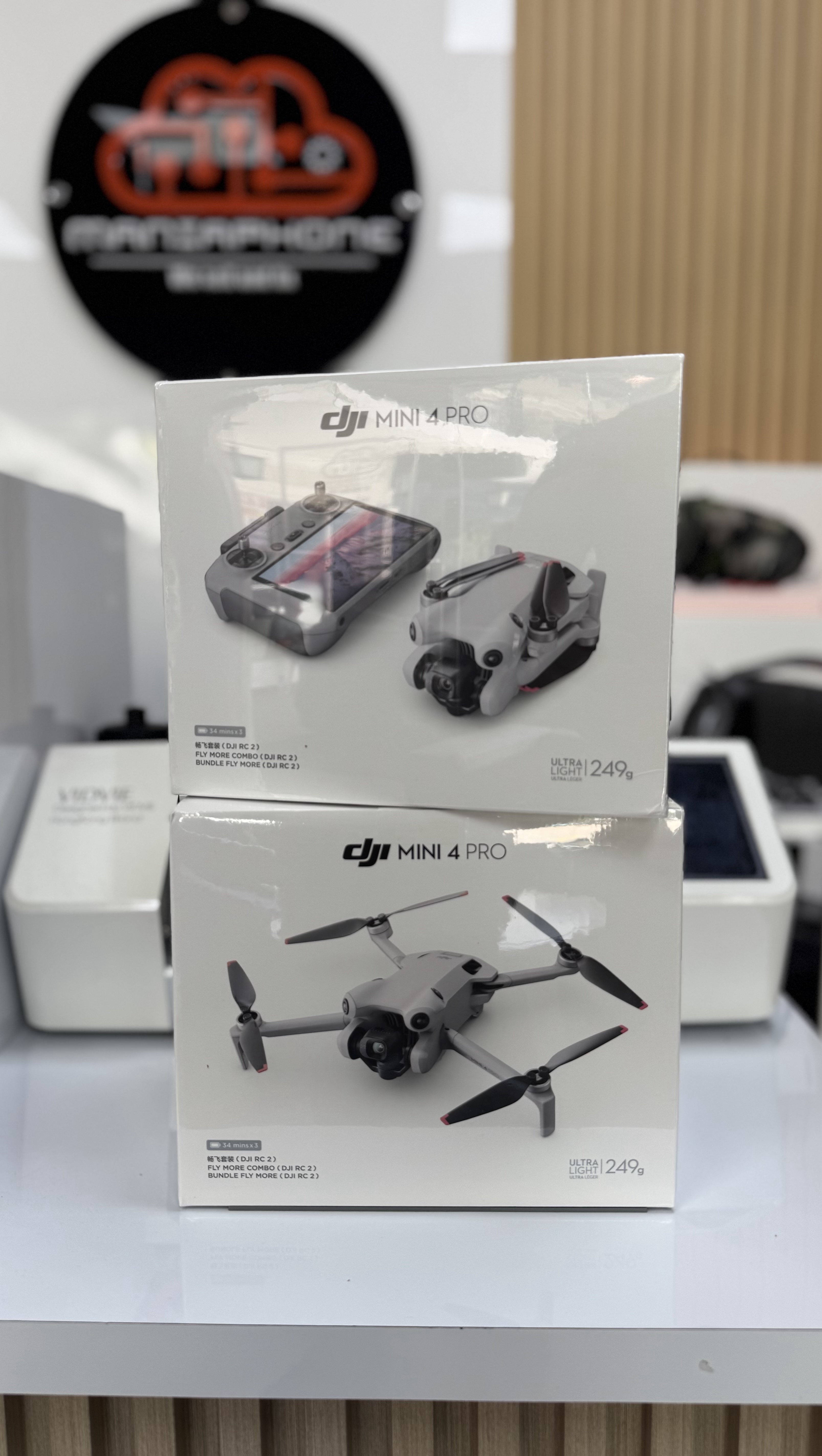 camaras y audio - Drone DJI Mini 4 Pro Fly More Combo Nievos Sellados  3