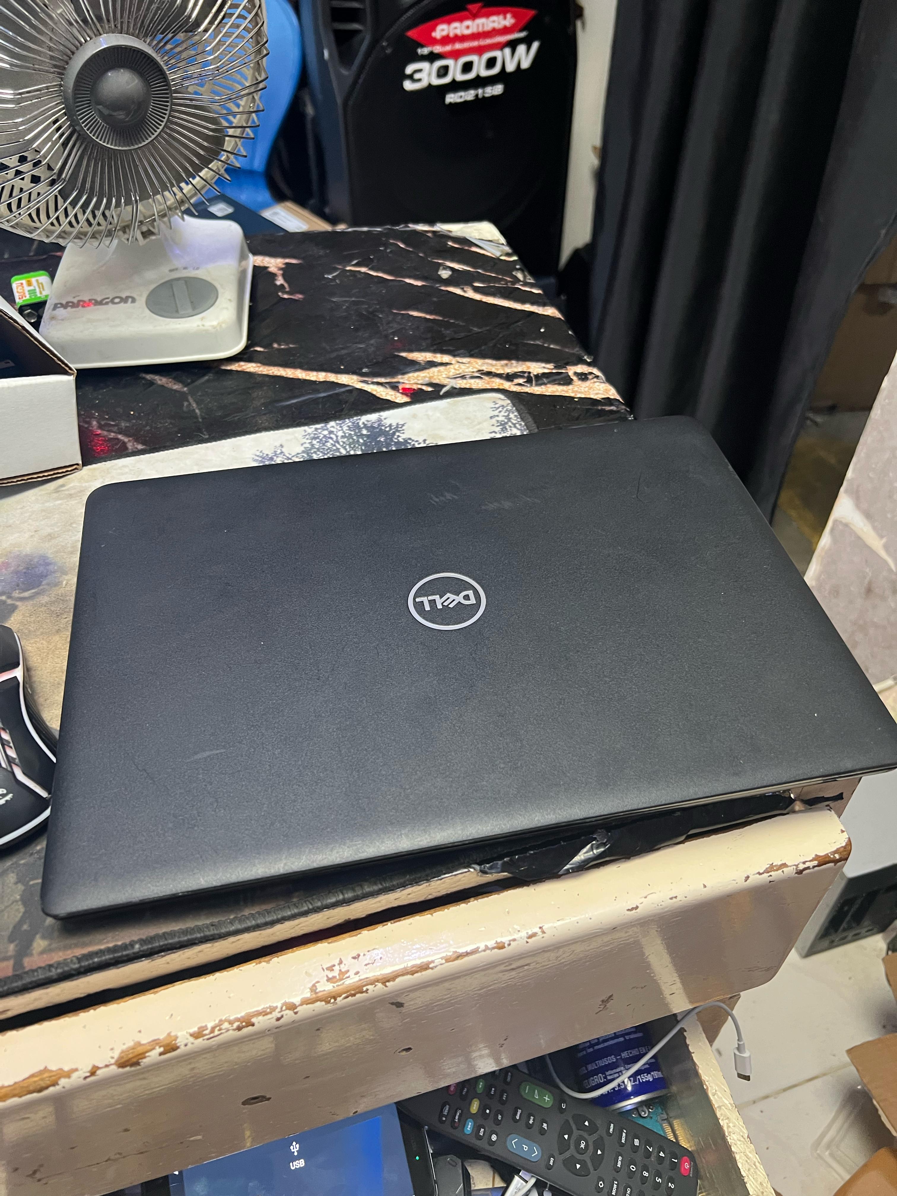 computadoras y laptops - Laptop Dell latitude 3400 /intel  i7-8565U@1,80Ghz 2