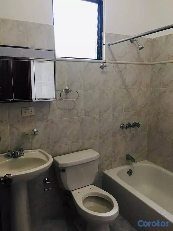casas - Se vende Amplia Casa En Santiago  6