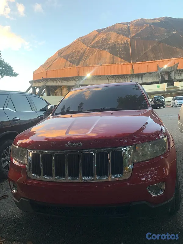 jeepetas y camionetas - Jeep Grand Cherokee 4x4 Laredo   8