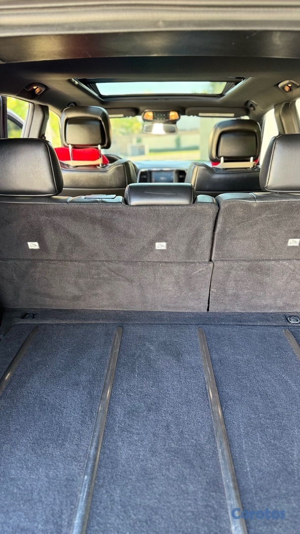 jeepetas y camionetas - Jeep Grand Cherokee Overland 2014 4x4 $799,000 4