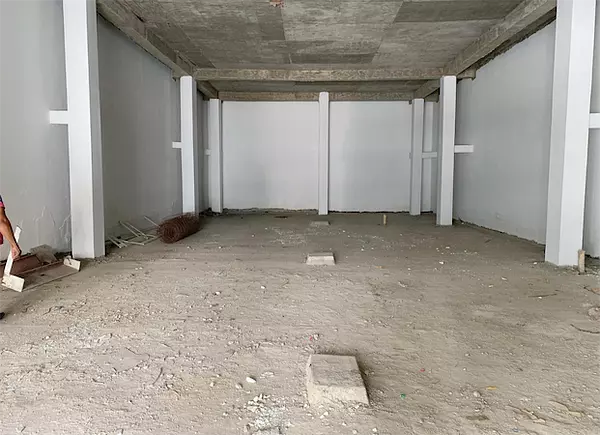 oficinas y locales comerciales - Local Piantini doble altura 5