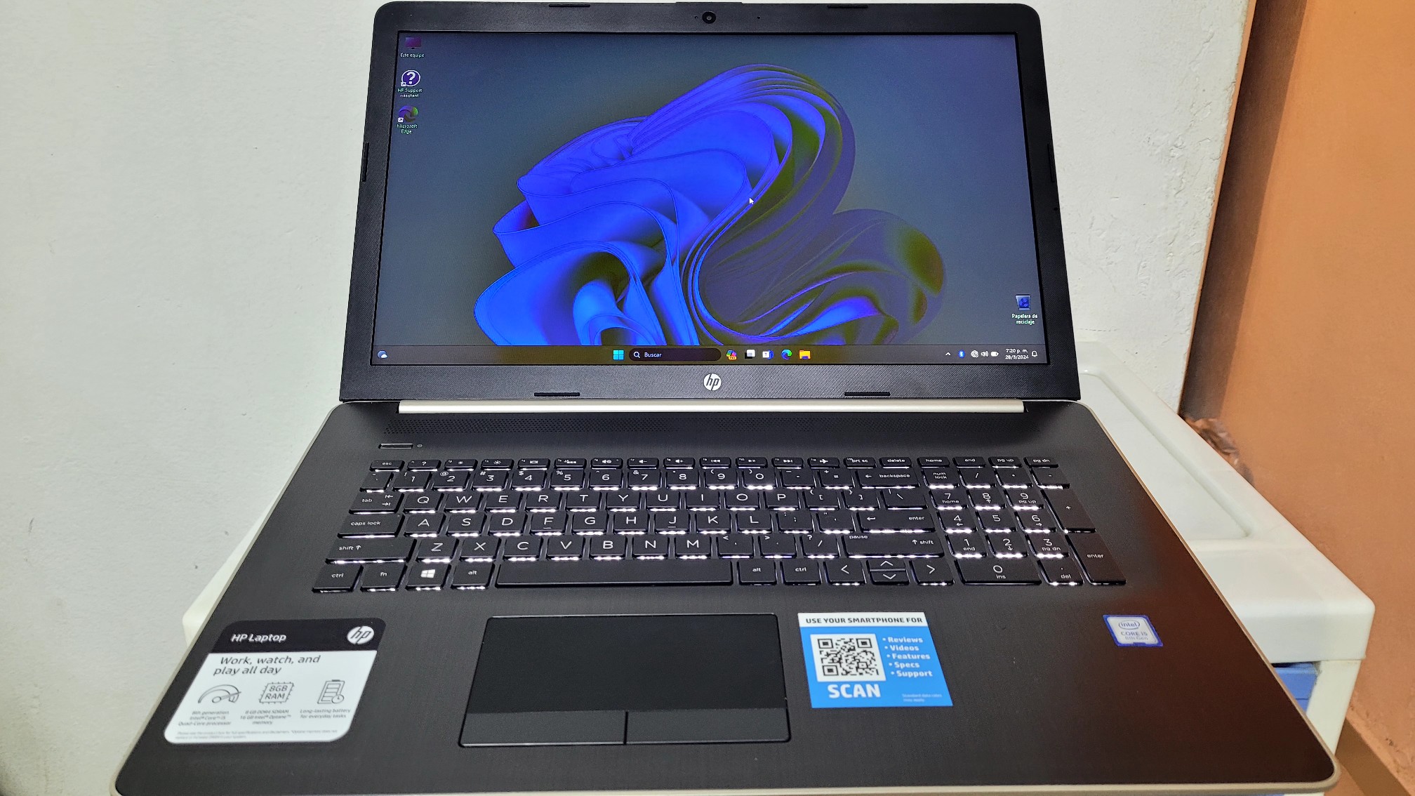 computadoras y laptops - Laptop hp de 17.3 Pulg Core i5 8va Gen Ram 12gb ddr4 Disco 1000gb Video 6gb