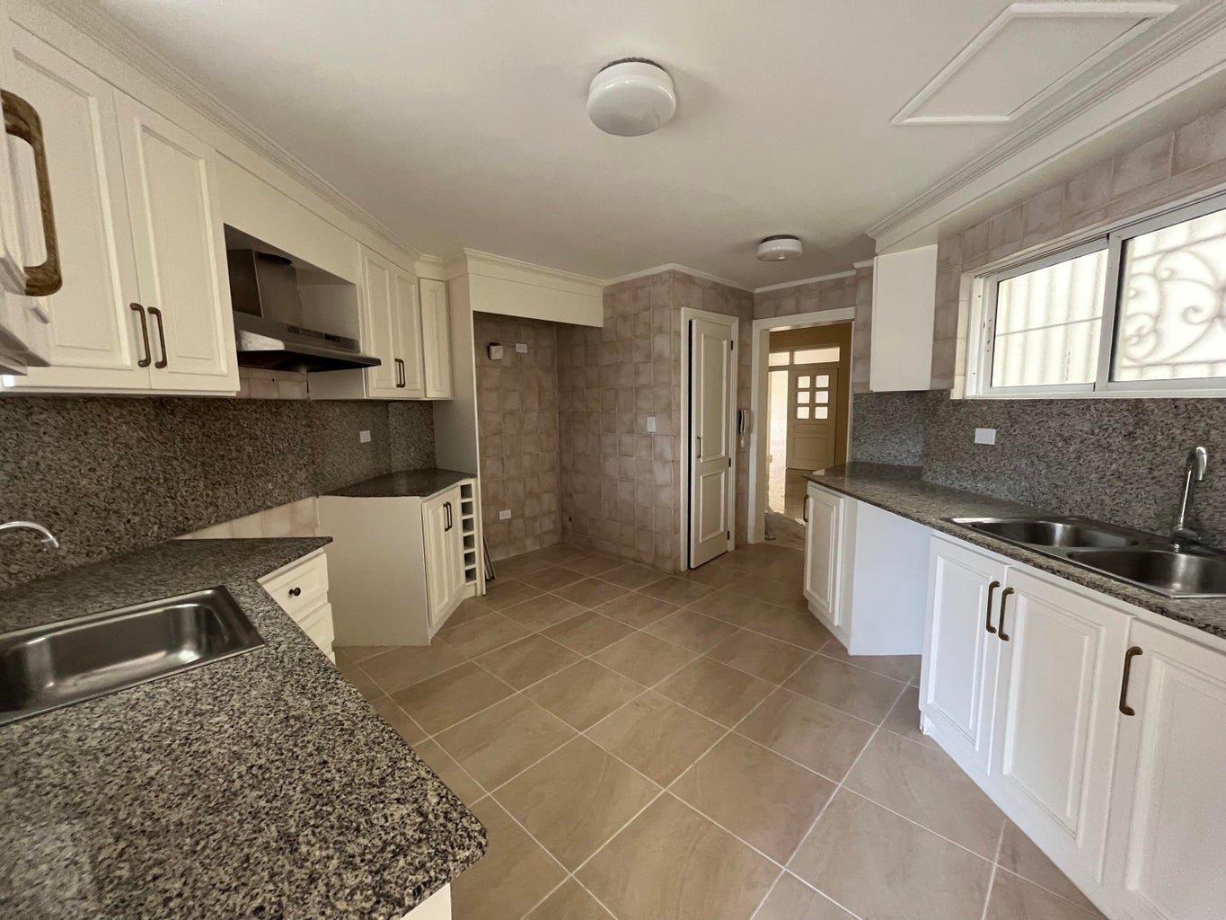 apartamentos - Apartamento en Alquiler en Piantini 5