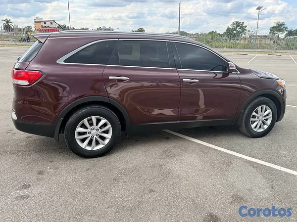 jeepetas y camionetas - Kia Sorento L 4