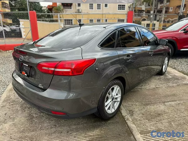 carros - Ford Focus SE 2018 6