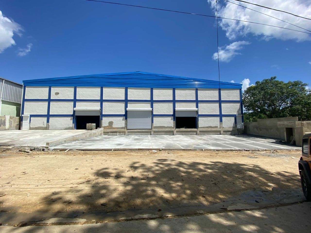 oficinas y locales comerciales - Nave Recién Construida en Alquiler en Cerros de Palmarejo en KM 16 y medio de La