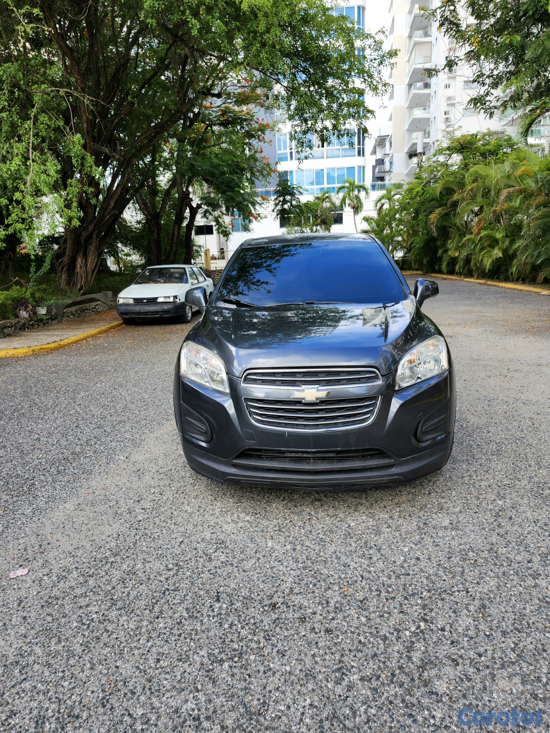 jeepetas y camionetas - Chevrolet Trax LS AWD en excelentes condiciones  2