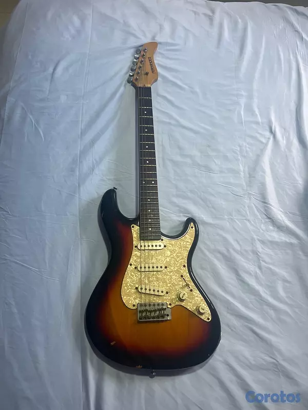 otros electronicos - Guitarra Eléctrica  2