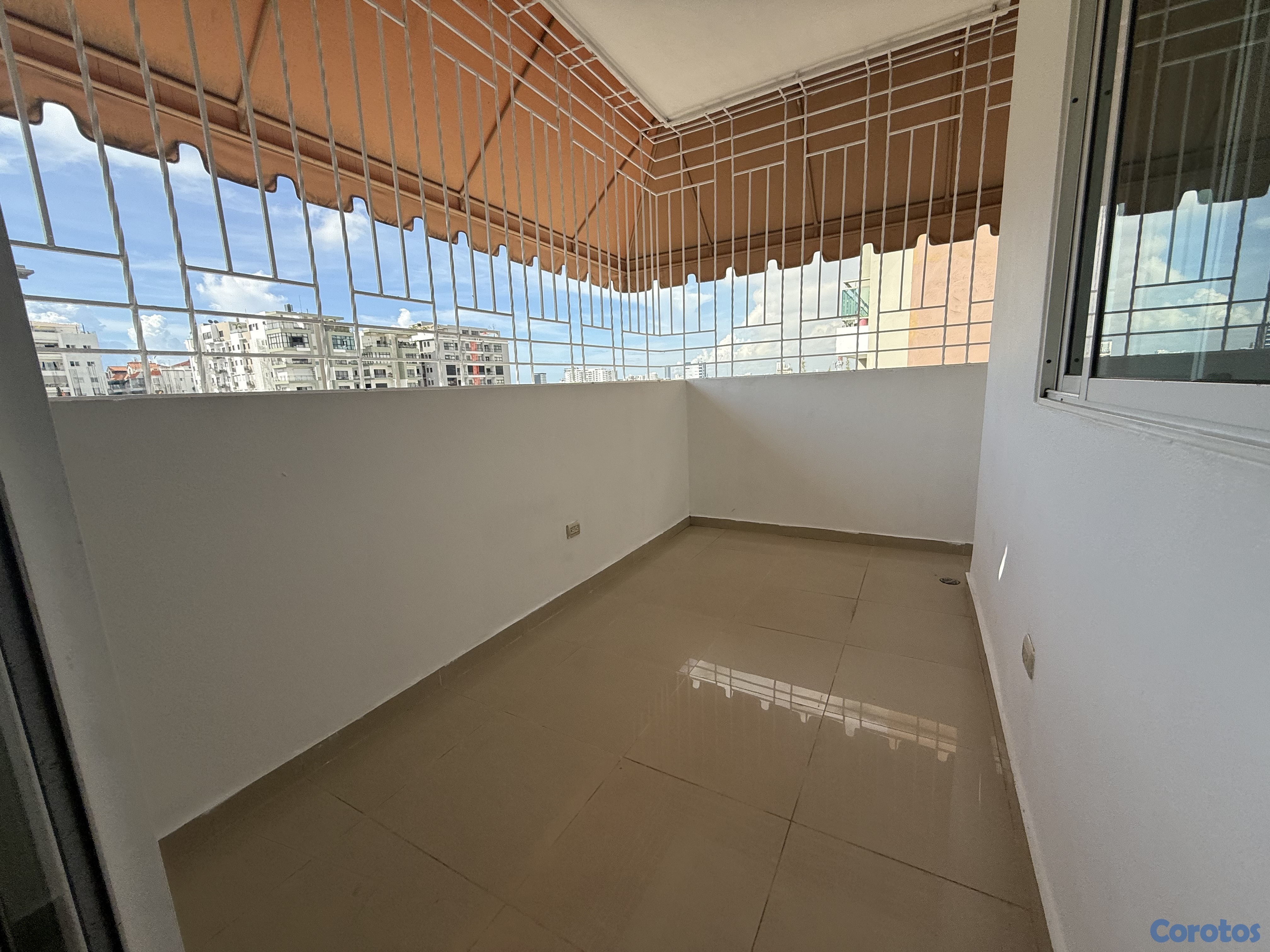 apartamentos - Vendo o alquilo piso 6 Evaristo Morales tres habit 5