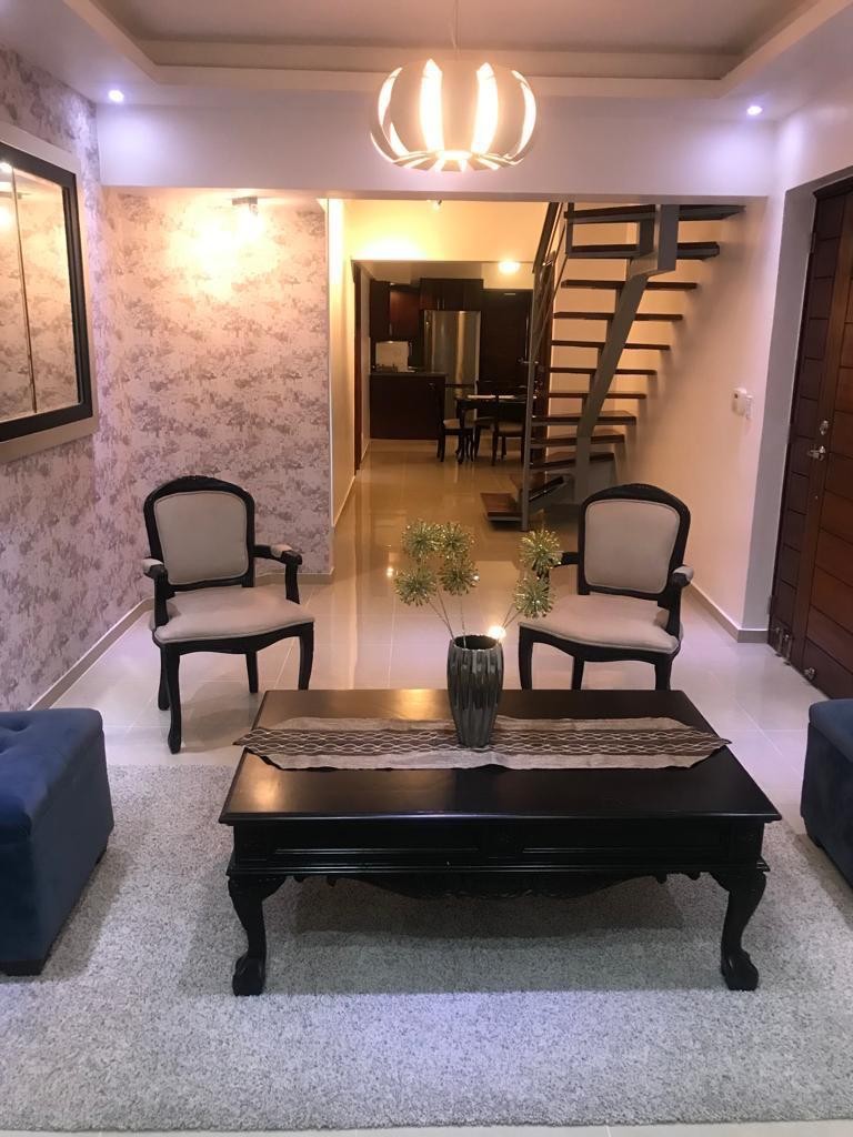 apartamentos - Penthouse de 4 habitaciones en venta/ alquiler en El Millón totalmente amueblado