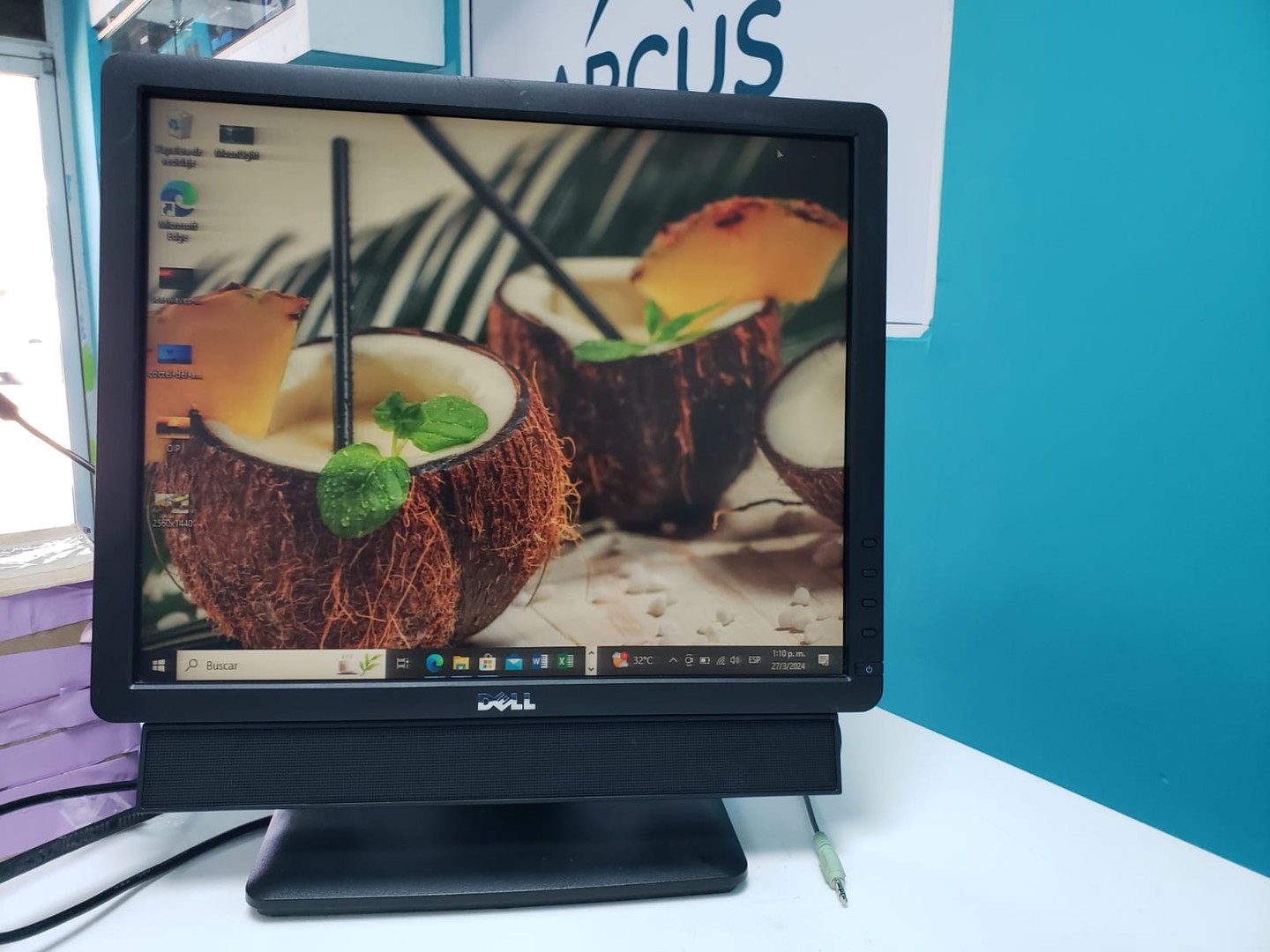 computadoras y laptops - MONITOR DELL E1713SB Tiene Bocina
						
- Precio: RD$1,500.00
- Fotos originale
