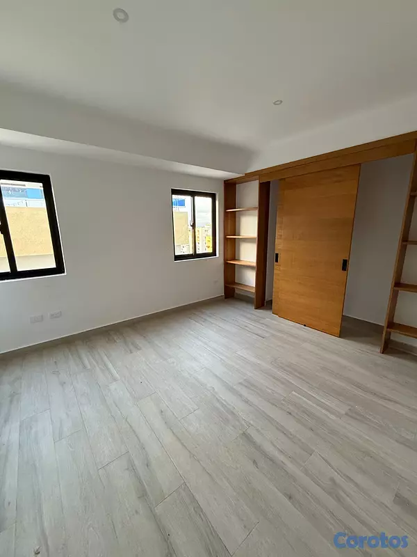 apartamentos - Urb. Real Torr Moderna, área social, ejecutivo busca Tranquilidad y el confort  5