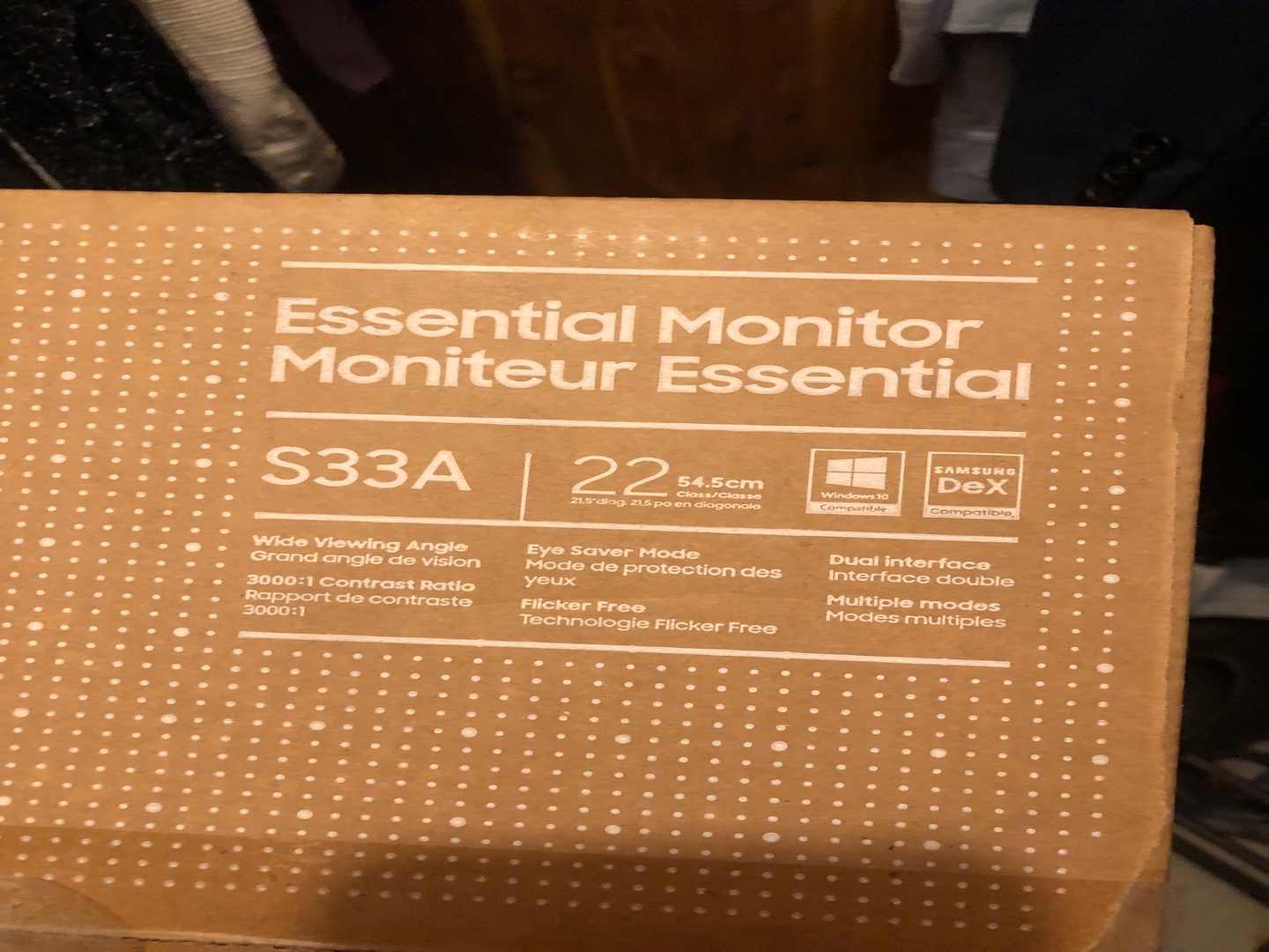 computadoras y laptops - Vendo monitor Samsung (Nuevo)  1