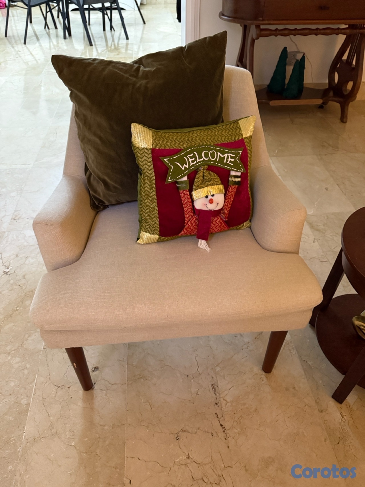 muebles y colchones - 2 butacas + Mesita auxiliar  2