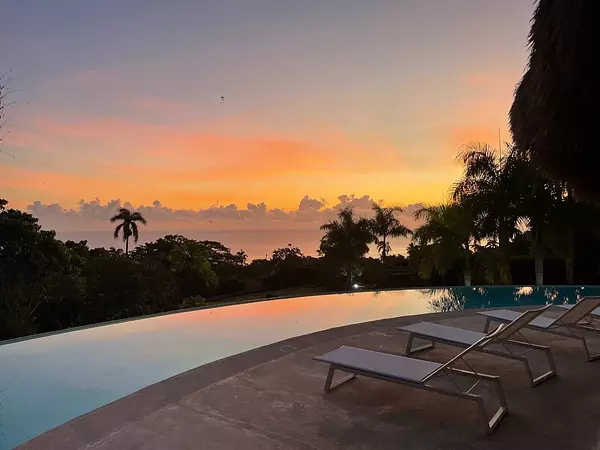 casas vacacionales y villas - Villa Panorámica de Lujo en Cabrera 7