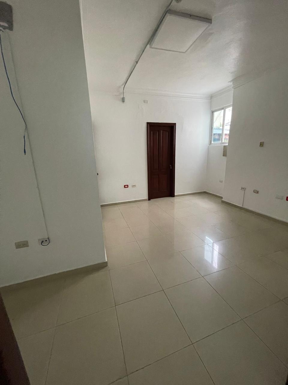 oficinas y locales comerciales - Edifcio con 14 oficinas Ubicado en Gazcue 3