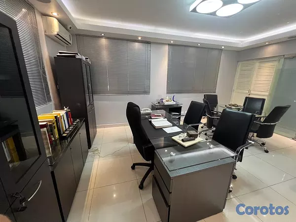 oficinas y locales comerciales - Local comercial 110 mts en Plaza de Gazcue 3