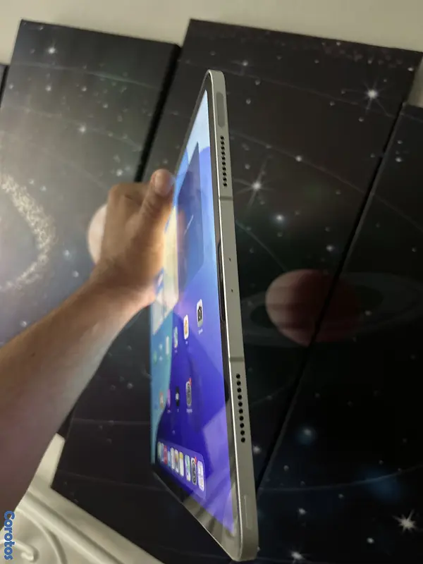 celulares y tabletas - IPad Pro 12.9 de 6th generación M2 de 256gb  5