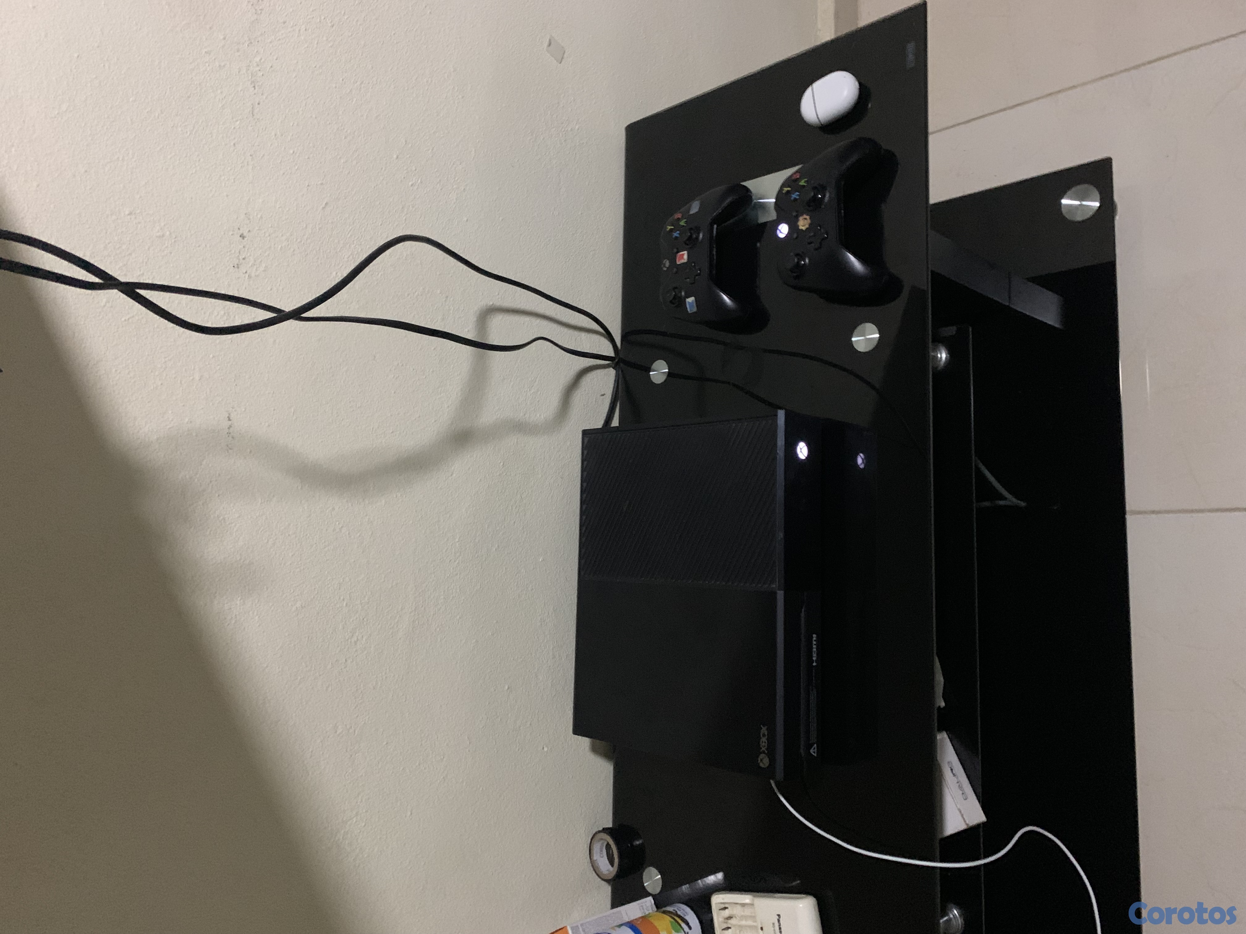 consolas y videojuegos - Xbox One funcional con varios juegos Digitales 1