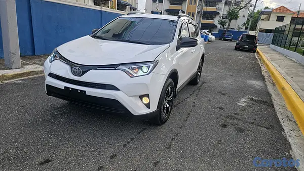 jeepetas y camionetas - Toyota rav4 2018 4wd 5