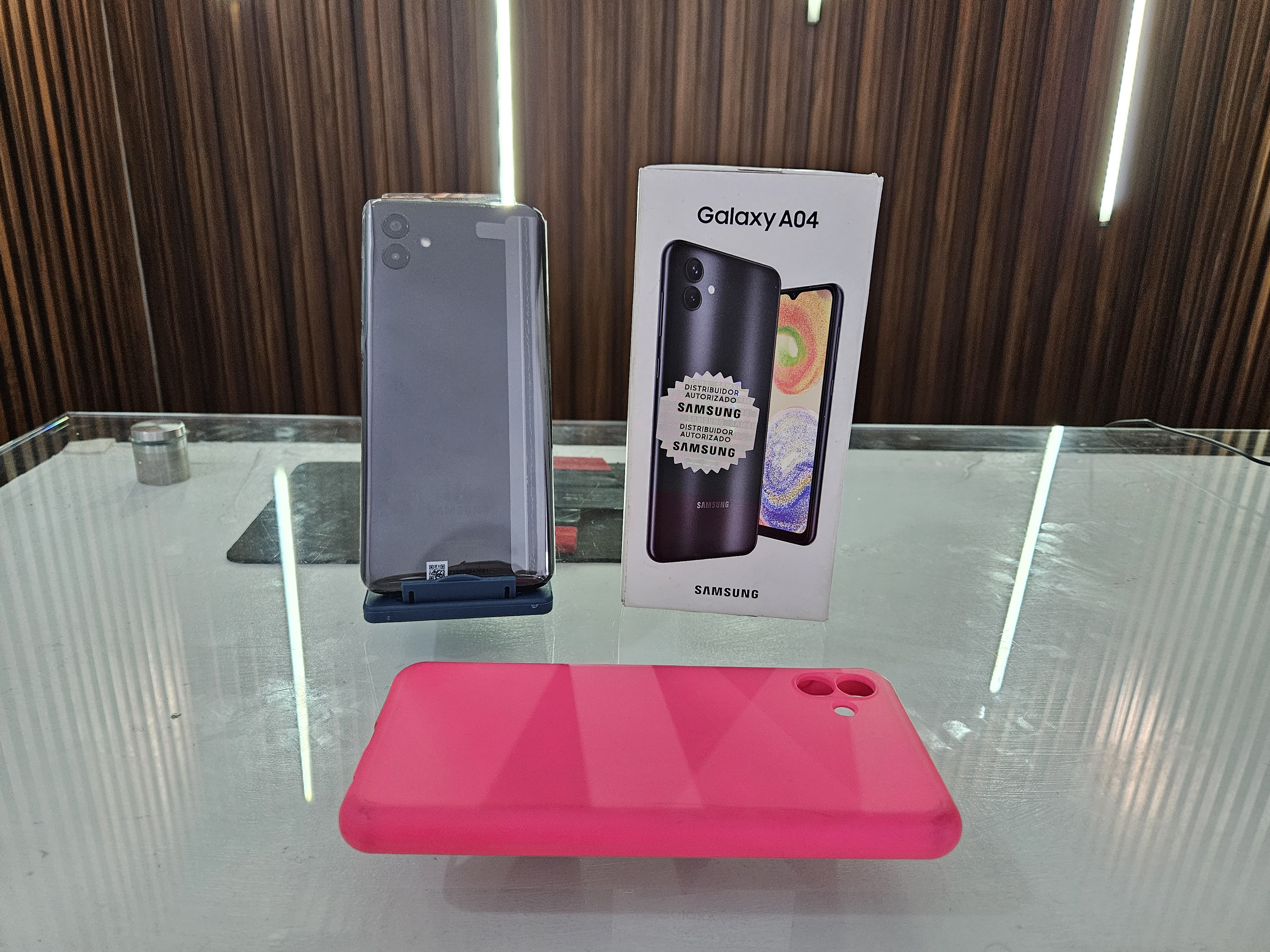 celulares y tabletas - Samsung Galaxy A04 128GB en su caja completo