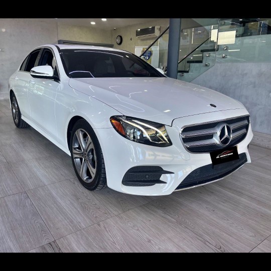 carros - Mercedes Benz E350 2019 en condiciones únicas