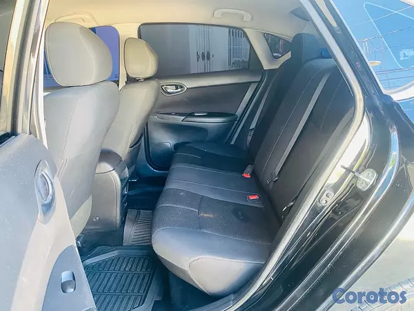 carros - Nissan Sentra 2018 11
