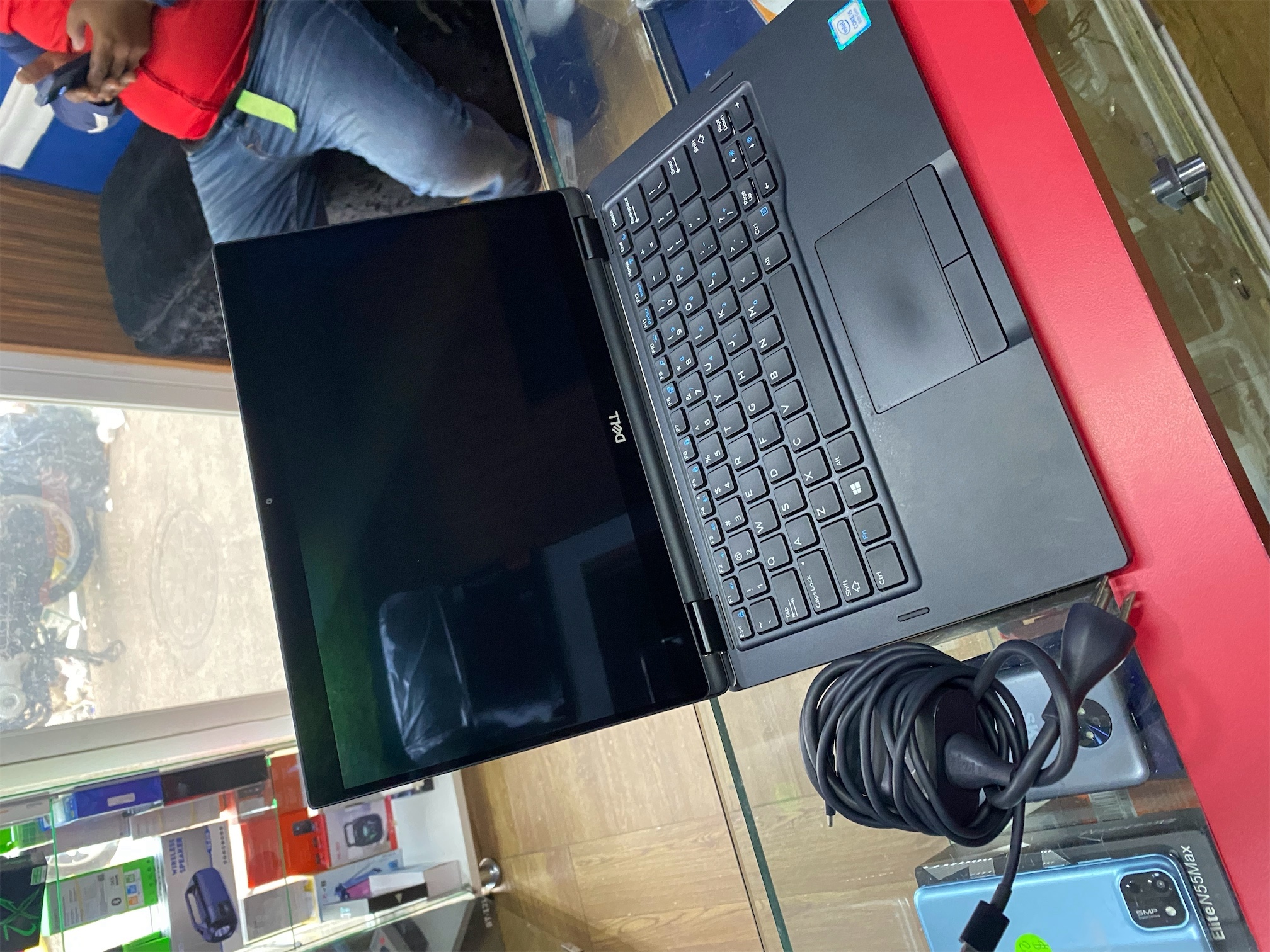 computadoras y laptops - Dell latitude 7390 touch 