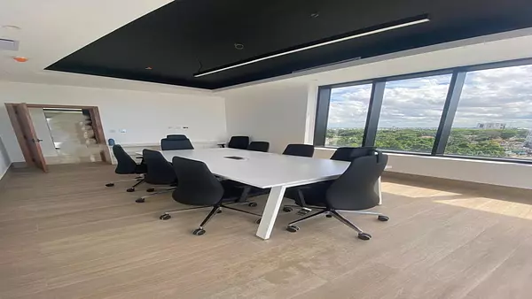 oficinas y locales comerciales - ALQUILER LOCAL COMERCIAL DE 102.5M2-ARROYO HONDO 5