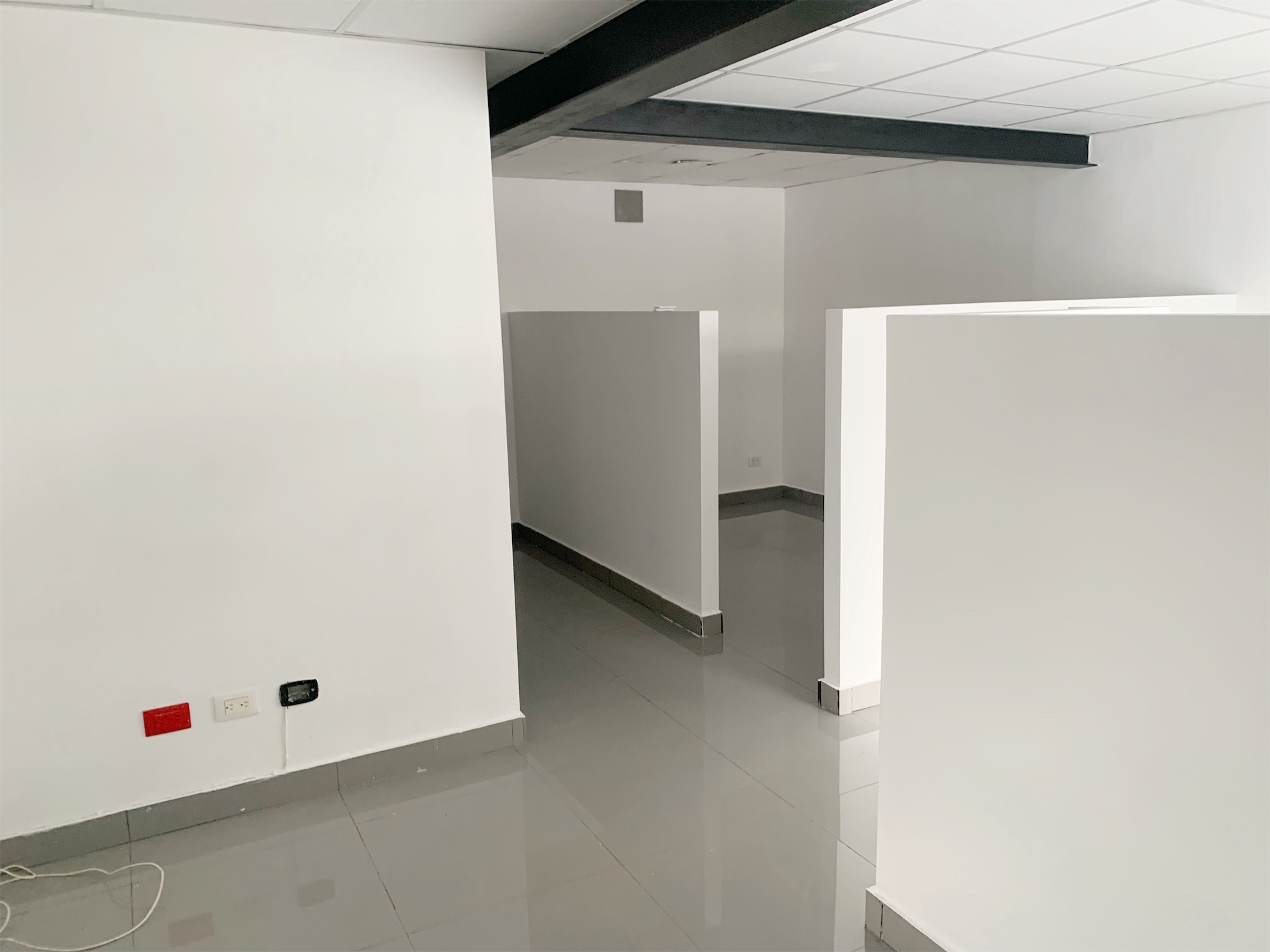 oficinas y locales comerciales - Oficina corporativa en los prados  8