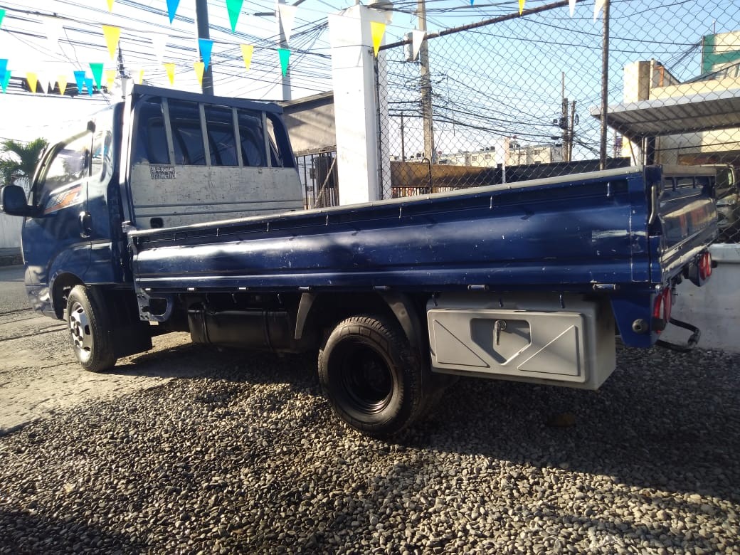 camiones y vehiculos pesados - KIA BONGO 2017 AZULDESDE: RD$ 850,100.00 2