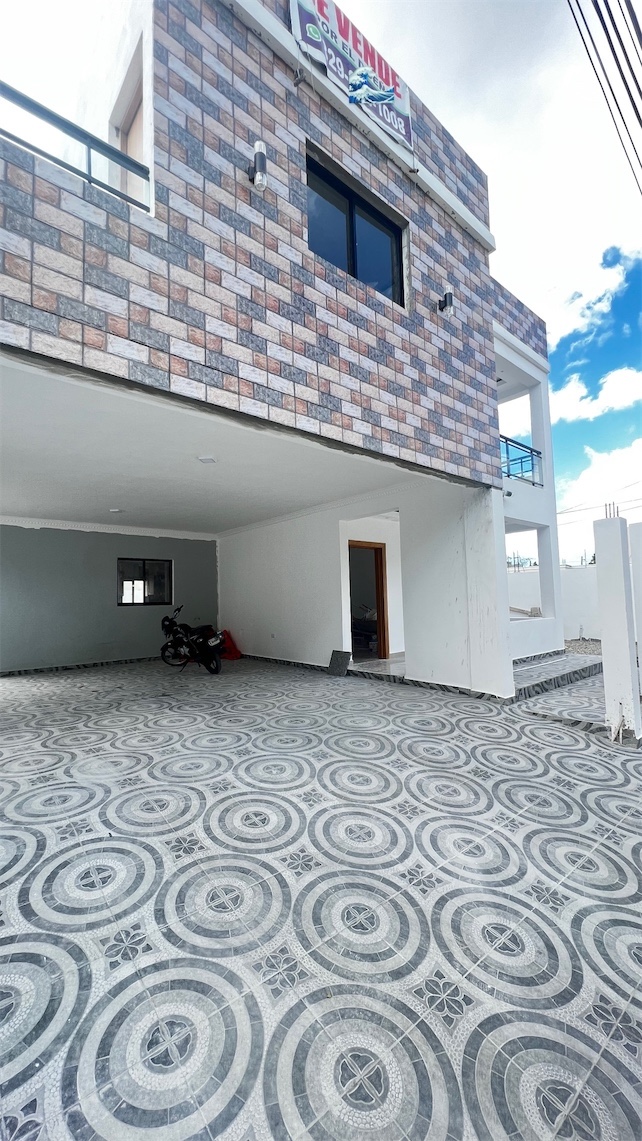 casas - Venta de casa en la Autopista de San Isidro prado oriental marquenina para 5 veh