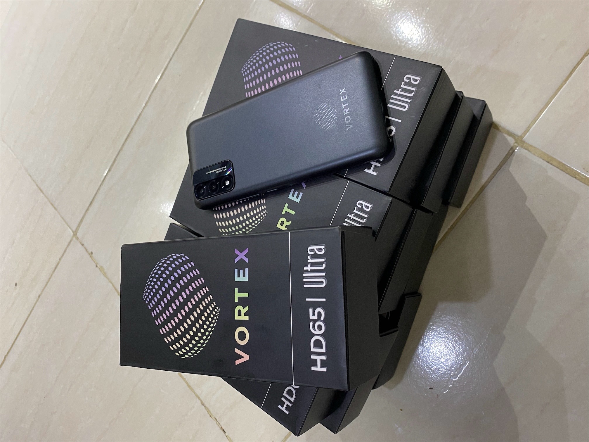 celulares y tabletas - 10 VORTEX HD65 Ultra Smart Phones 6.5" Screen 1.5GHz  32gb 3