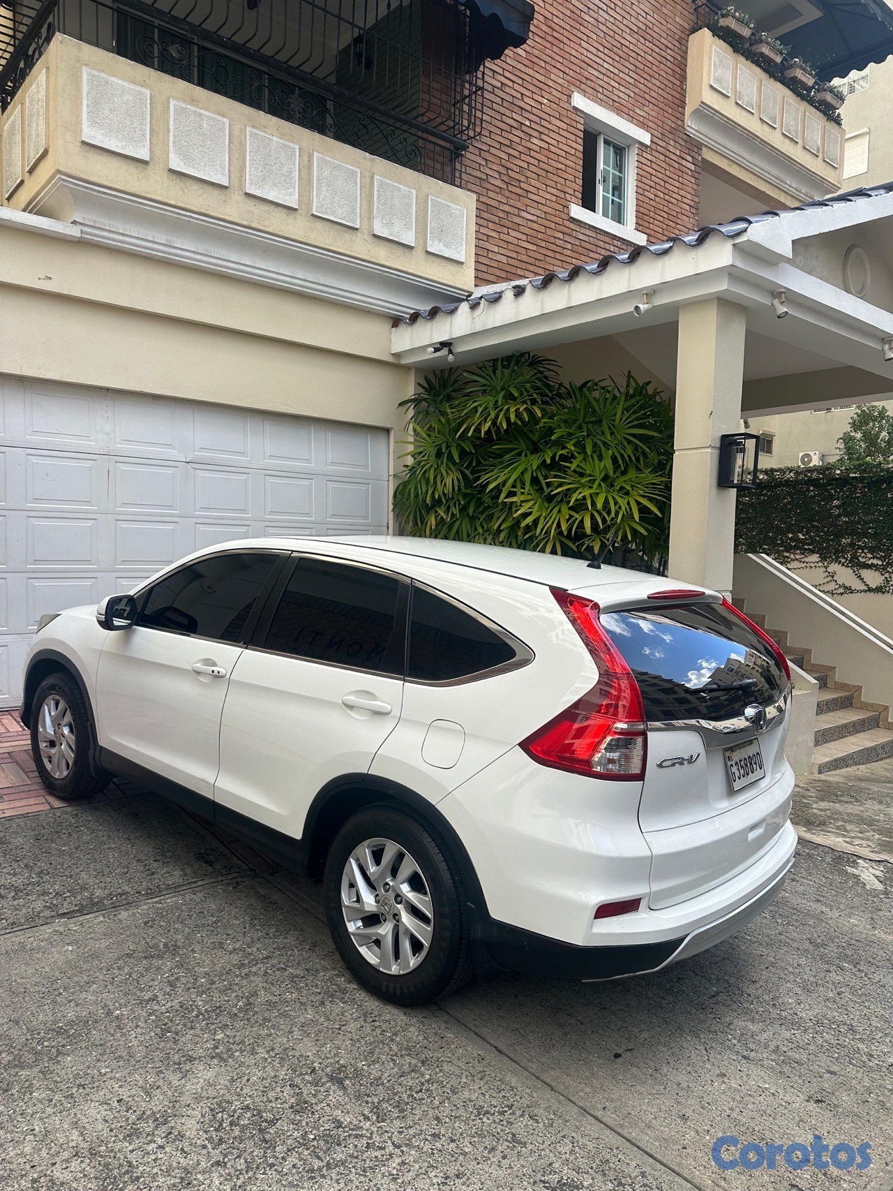 jeepetas y camionetas - Honda CR-V EX 4x2 2015 – Excelente estado 🚙✨
829-795-4837 10