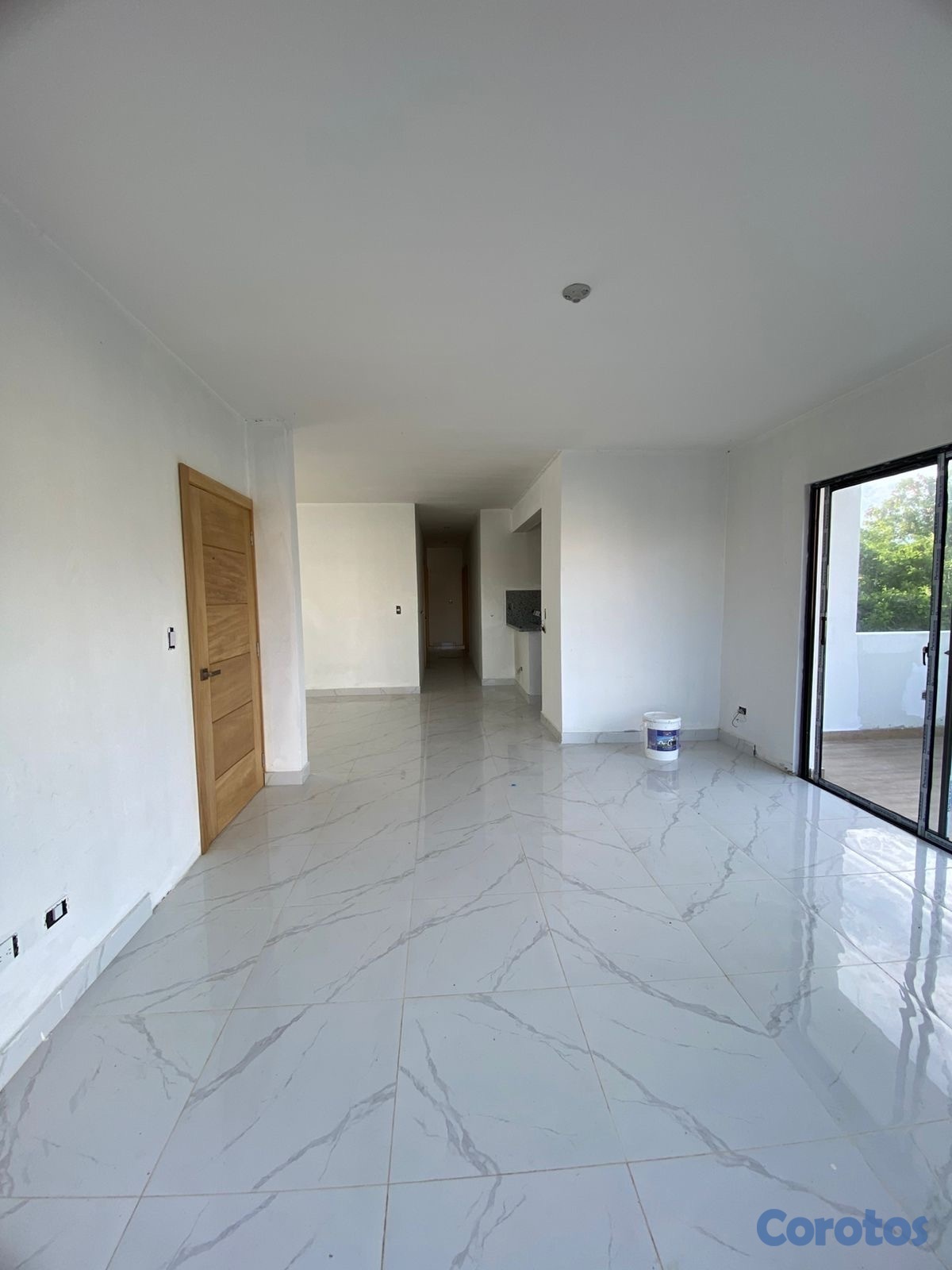 apartamentos - vendo próximo a la ecológica listo tres habitaciones dos baños balcón parqueo  4