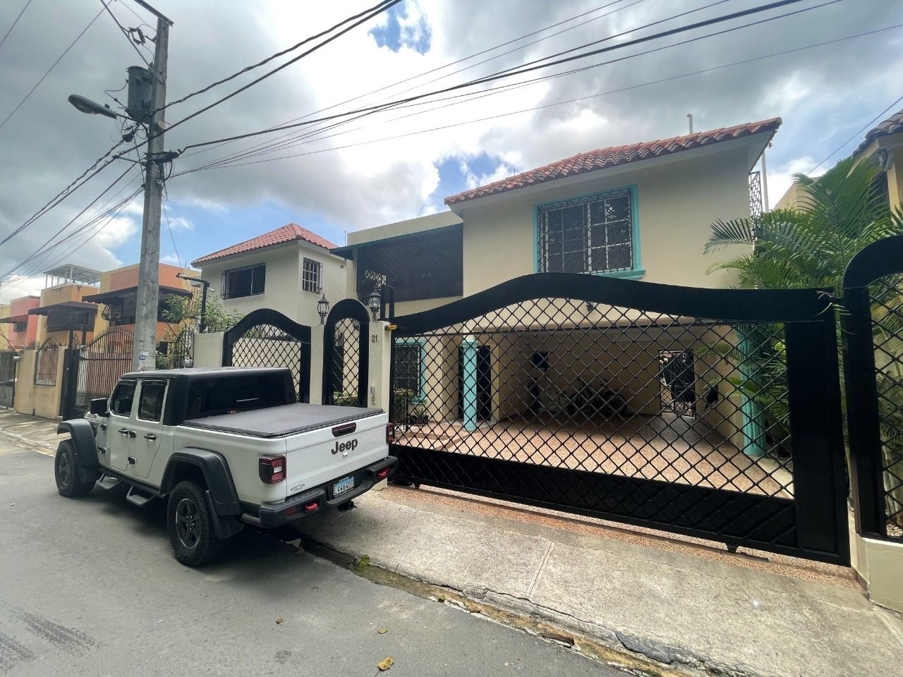 casas - Se alquila casa en La Republica de Colombia