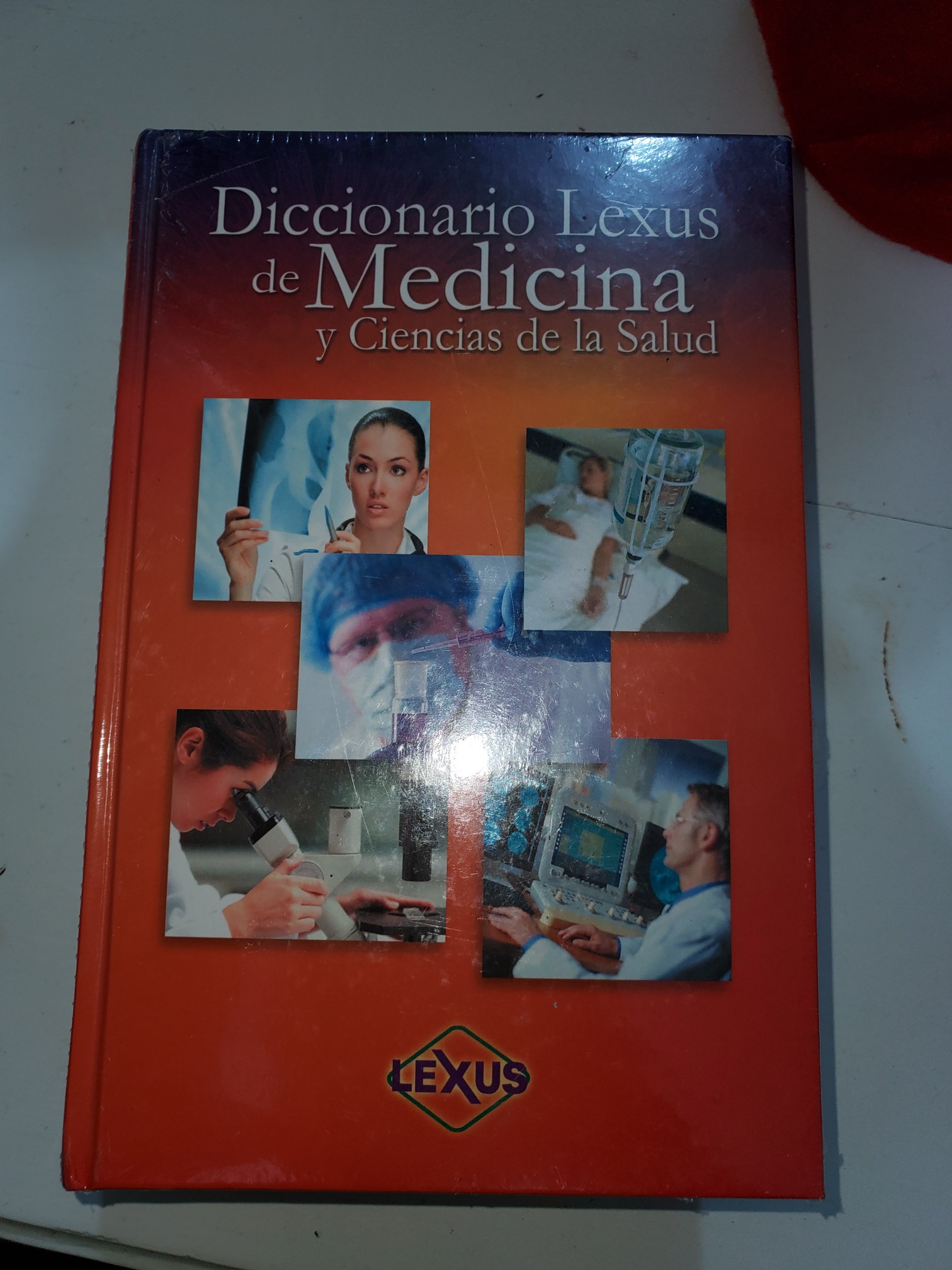 Diccionario Lexus de Medicina y Ciencias de la Salud