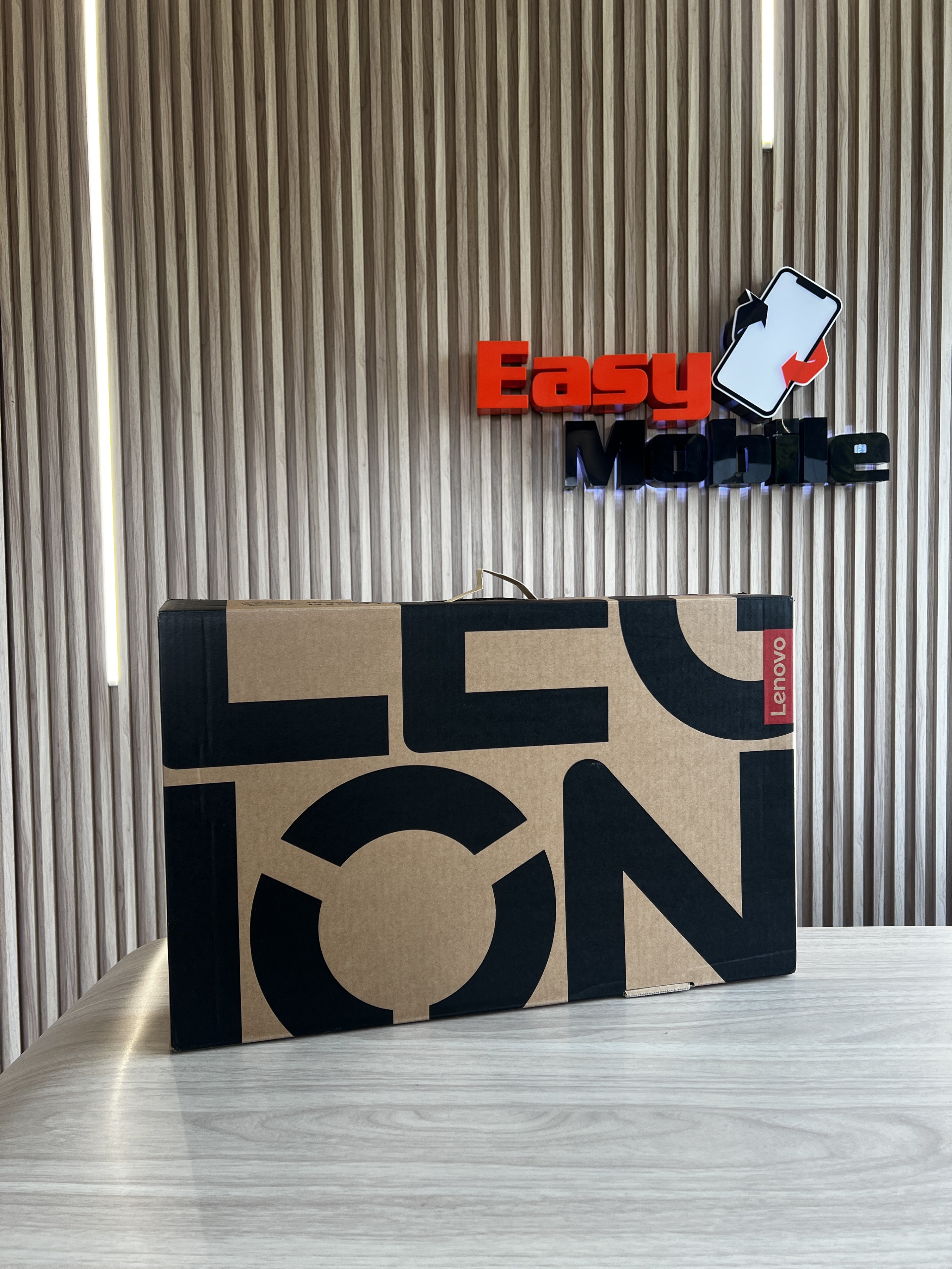 computadoras y laptops - LENOVO LEGION 5 15.1" OLED 165Hz i7-14700HX 16GB RAM1TB SSD  RTX-5060 8GB