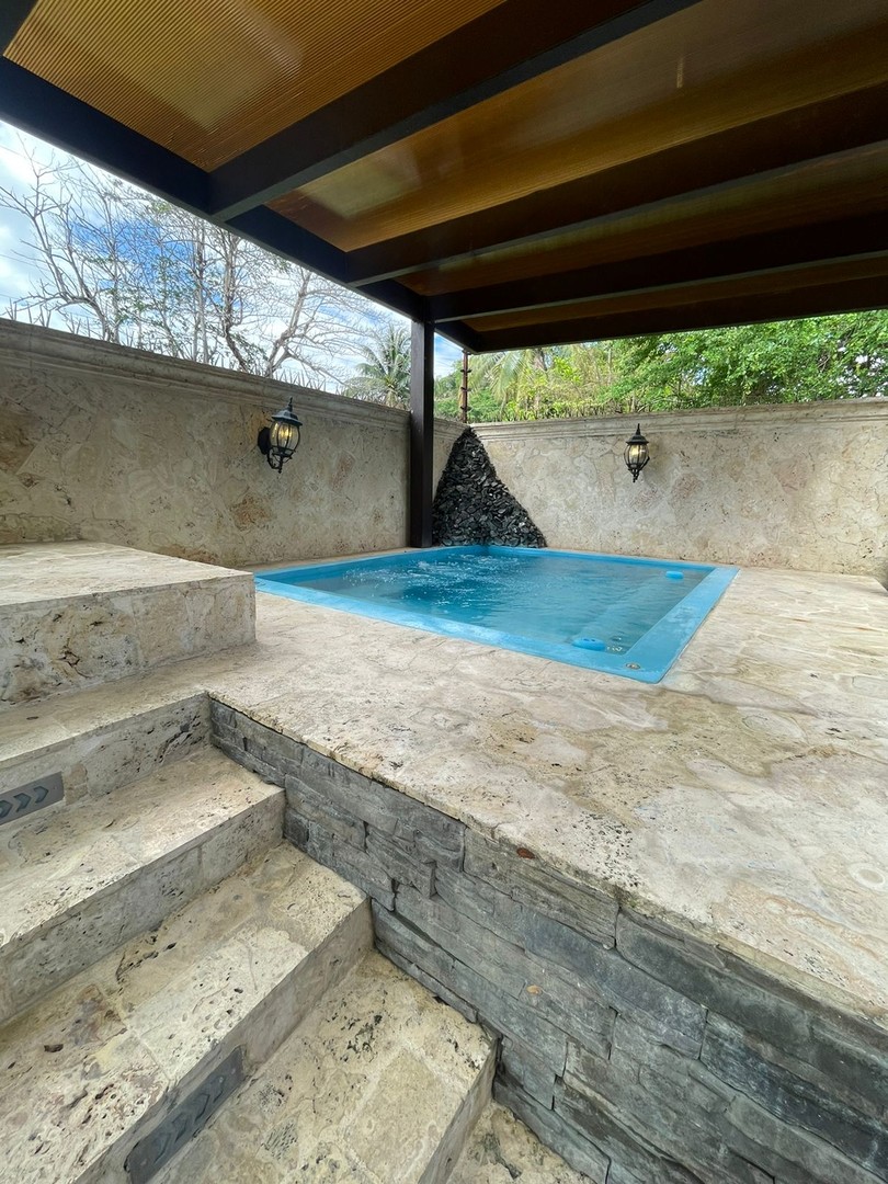 casas - Hermosa Casa amueblada En San Cristóbal para vivir o con Jacuzzi y terraza